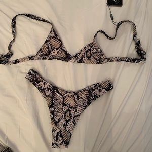 Zaful size small never before worn bathing suit